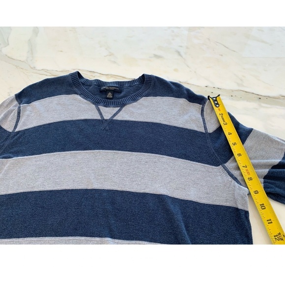 BANANA REPUBLIC NAVY BLUE GRAY STRIPE SWEATER XL - Picture 13 of 15